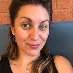 Meet your Posher, Chelsie